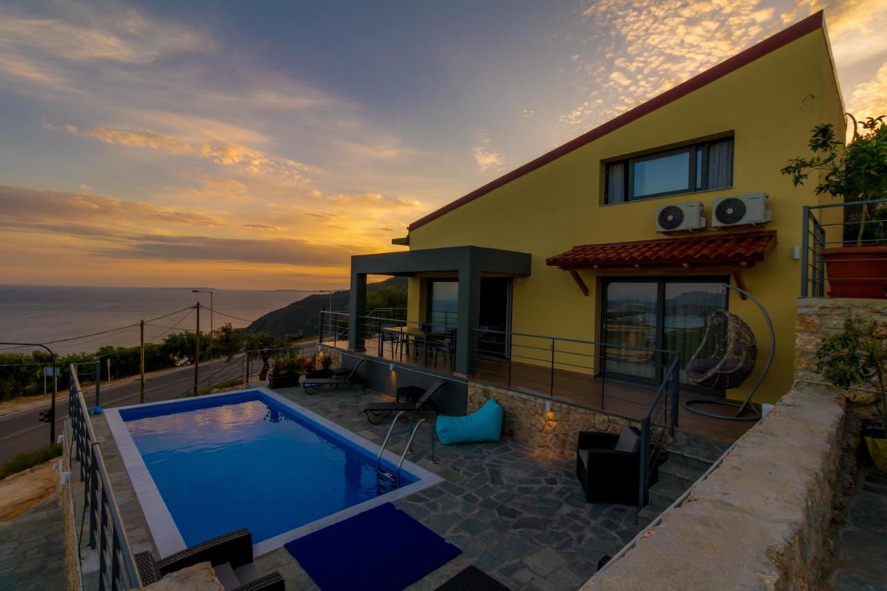 Santakira Villas Parga Exterior photo