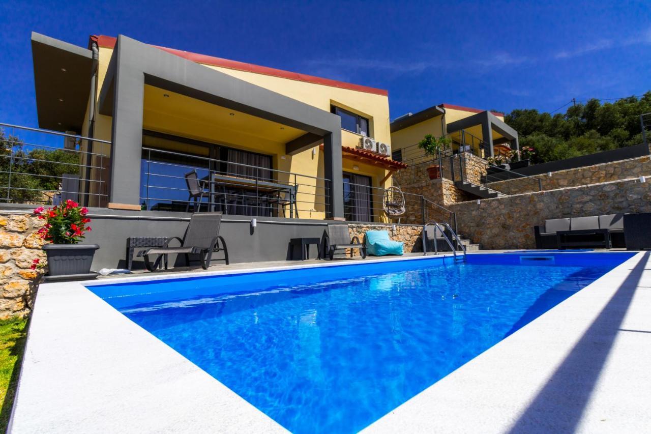 Santakira Villas Parga Exterior photo